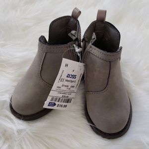 Oshkosh girl toddler boots